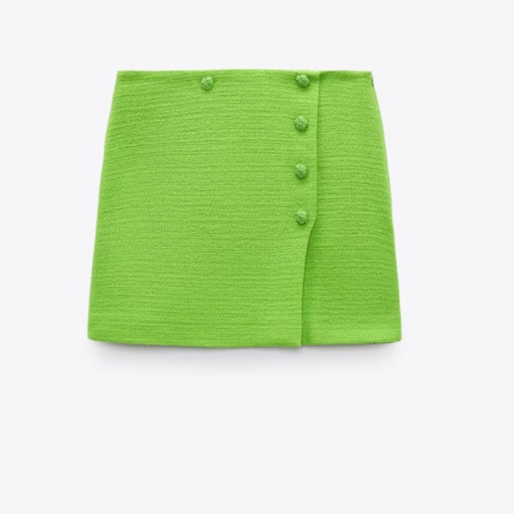 Zara Buttoned Textured Mini Skirt